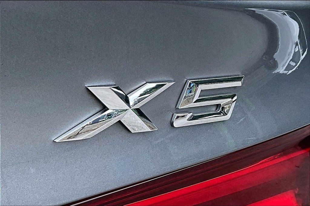 Used 2016 BMW X5 xDrive50i AWD/4WD image 24