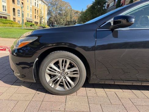 Used 2017 Toyota Camry SE FWD image 20