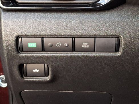 Used 2023 Nissan Sentra SV w/ All-Weather Package image 25