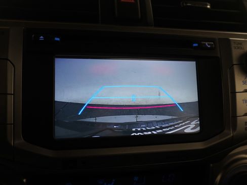 Used 2016 Toyota 4Runner Limited image 30