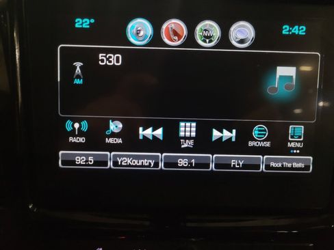 Used 2019 Chevrolet Traverse LT image 25