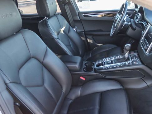 Used 2018 Porsche Macan GTS image 14