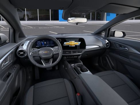 New 2026 Chevrolet Equinox EV LT FWD image 16