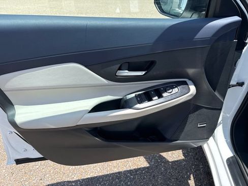 New 2026 Nissan Sentra SL w/ Floor Mat Package FWD image 10