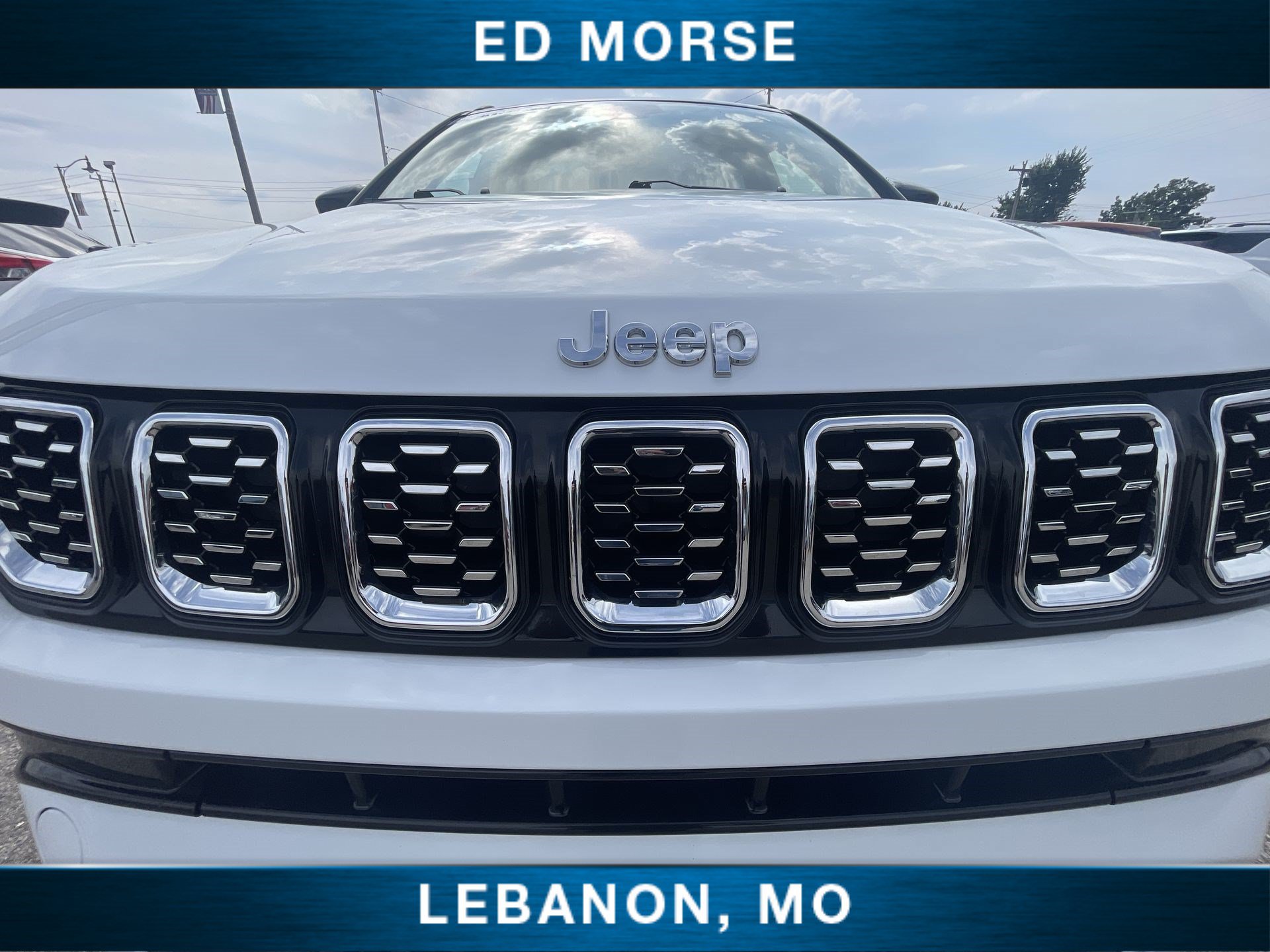 Used 2025 Jeep Compass Limited AWD/4WD image 29