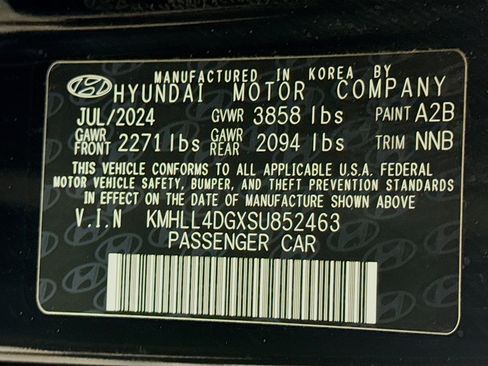 Used 2025 Hyundai Elantra SE image 37