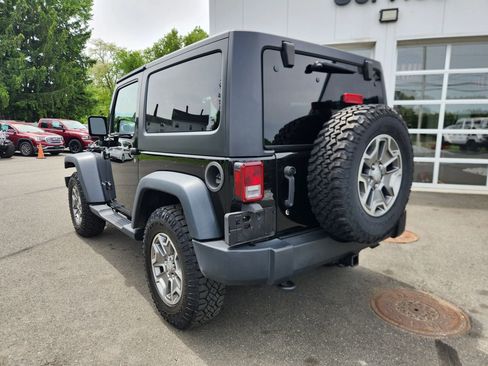 Used 2013 Jeep Wrangler Rubicon w/ Dual Top Group AWD/4WD image 12