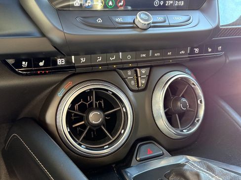 Used 2021 Chevrolet Camaro SS image 28