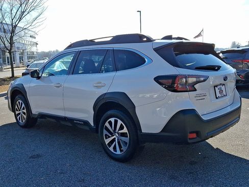 Certified 2023 Subaru Outback Premium image 5