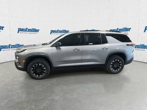 Used 2025 Chevrolet Traverse Z71 w/ Enhanced Driving Package AWD/4WD image 7
