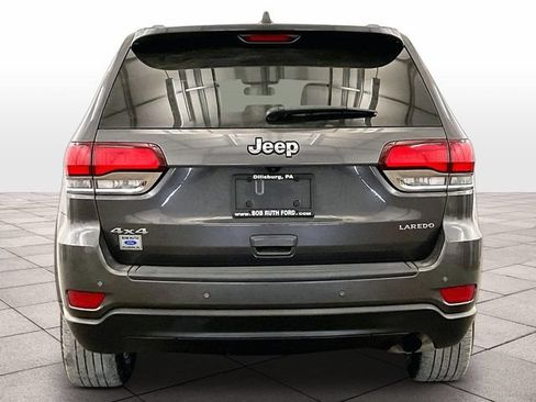 Used 2021 Jeep Grand Cherokee Laredo AWD/4WD image 5