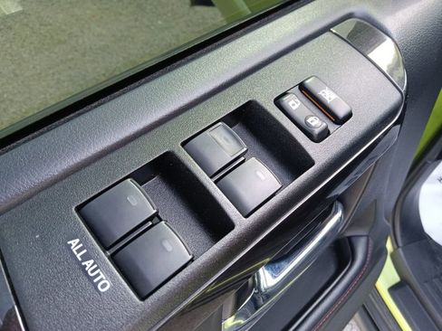 Used 2023 Toyota 4Runner TRD Off-Road Premium w/ Moonroof Package AWD/4WD image 12