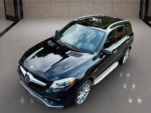 Used 2017 Mercedes-Benz GLE 63 AMG 4MATIC w/ Premium 3 Package image 11