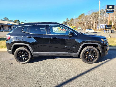Certified 2022 Jeep Compass Latitude w/ Sun and Sound Group image 21