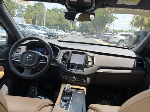 Certified 2024 Volvo XC90 B6 Ultimate AWD/4WD image 30