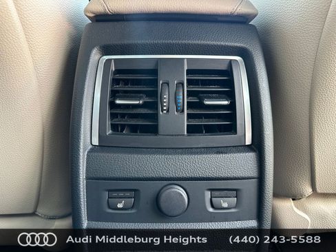 Used 2016 BMW 340i xDrive Sedan AWD/4WD image 27