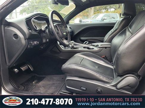 Used 2018 Dodge Challenger GT w/ Driver Convenience Group image 16