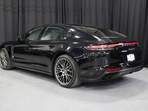Certified 2022 Porsche Panamera 4 Platinum Edition image 3