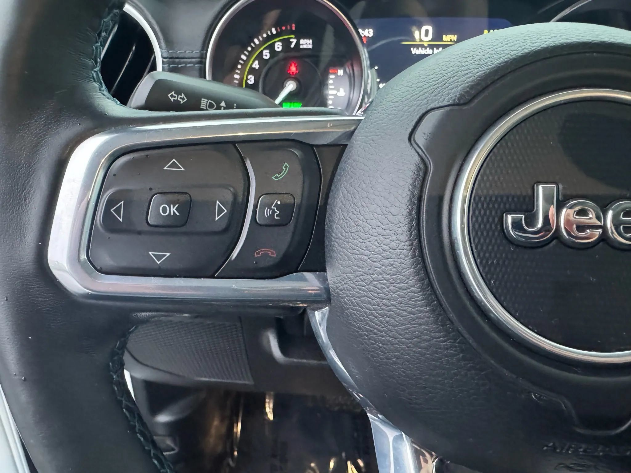 Used 2021 Jeep Wrangler Unlimited Rubicon 4xe w/ Cold Weather Group AWD/4WD image 28