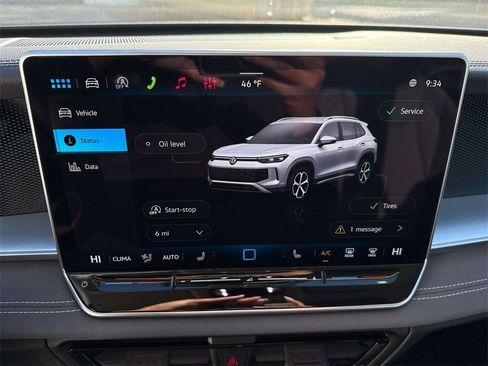 New 2026 Volkswagen Tiguan SE FWD image 21