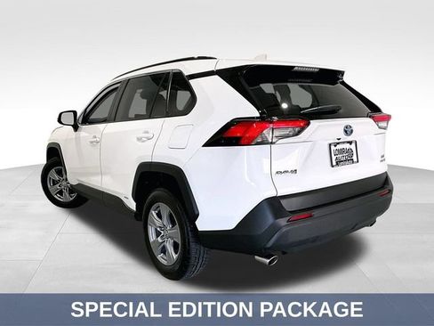 Used 2022 Toyota RAV4 XLE w/ Convenience Package AWD/4WD image 6
