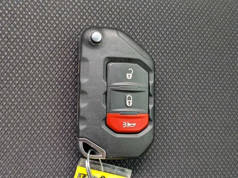 Used 2022 Jeep Wrangler Unlimited Sport AWD/4WD image 27