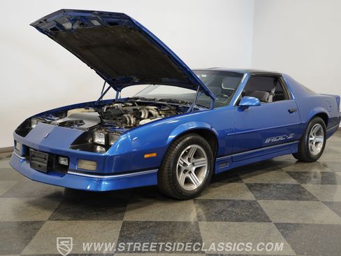 Used 1989 Chevrolet Camaro IROC-Z RWD image 40