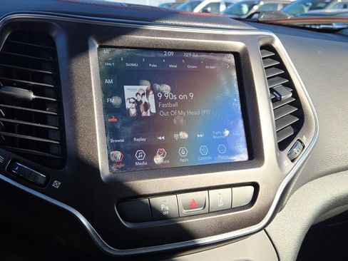 Used 2021 Jeep Cherokee Trailhawk image 26