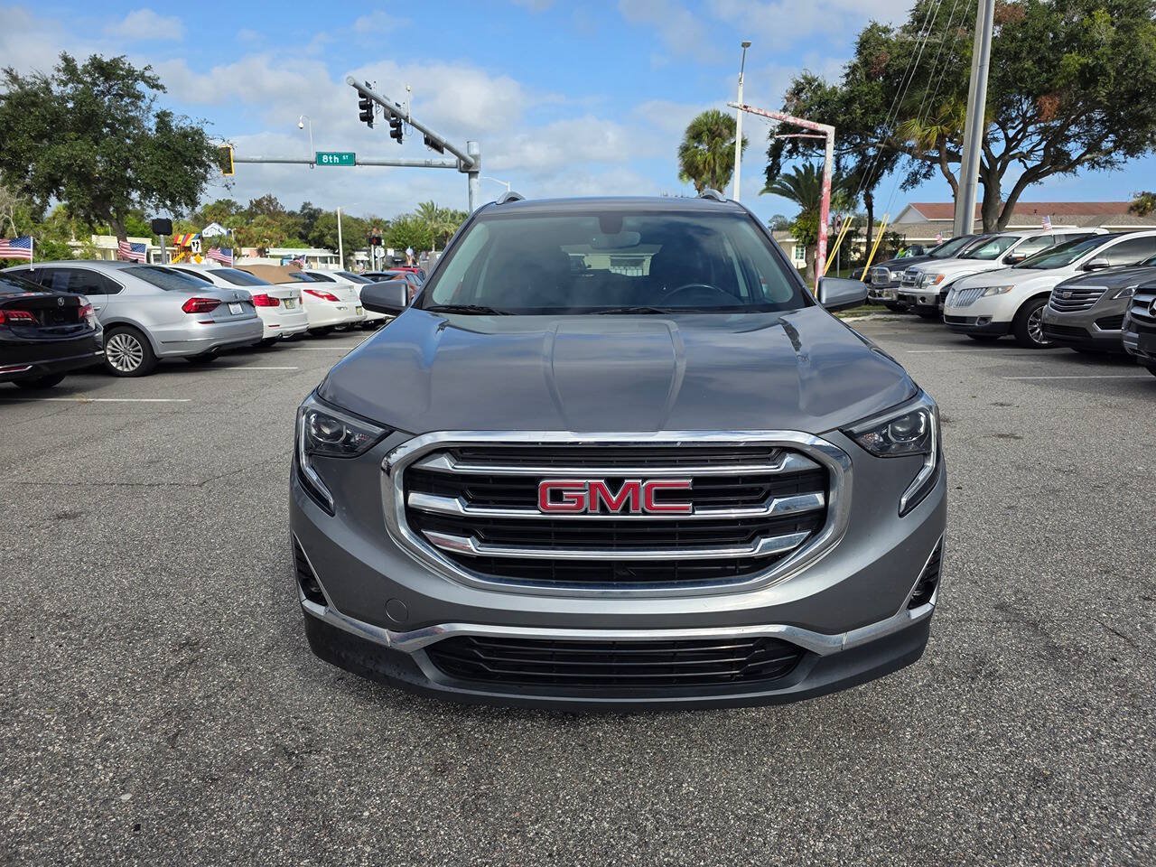Used 2018 GMC Terrain SLT w/ Preferred Package FWD image 9