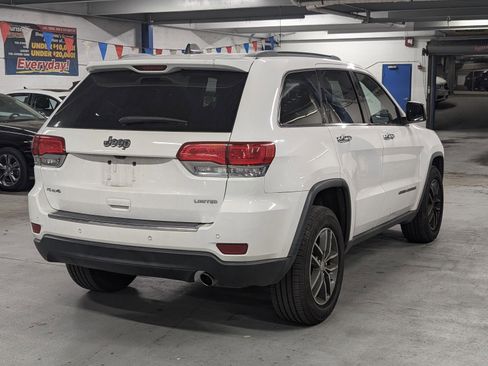 Used 2018 Jeep Grand Cherokee Limited w/ Luxury Group II image 7