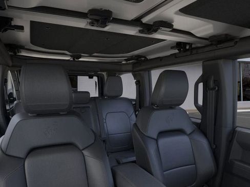 New 2025 Ford Bronco Badlands image 12