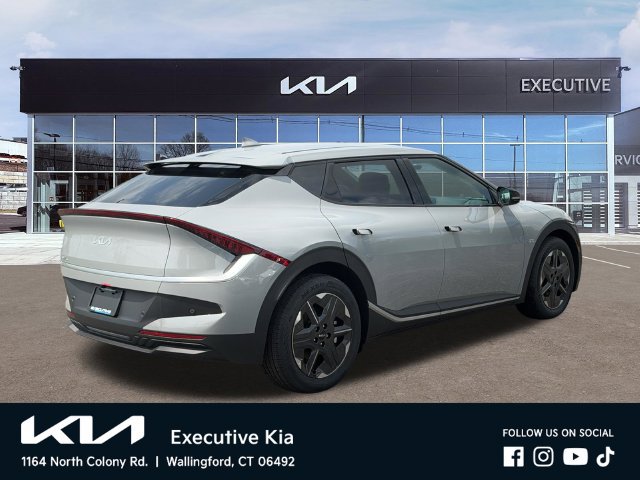 New 2026 Kia EV6 Light RWD image 4