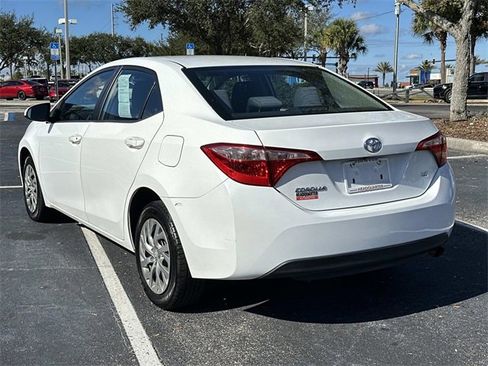 Used 2019 Toyota Corolla LE image 5