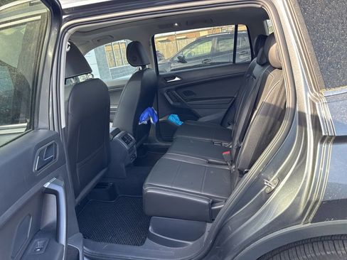 Used 2021 Volkswagen Tiguan SEL image 7