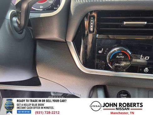 Certified 2025 Nissan Rogue SL FWD image 24