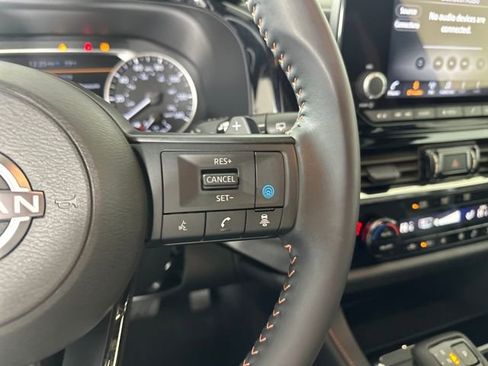 Used 2025 Nissan Pathfinder Rock Creek image 16