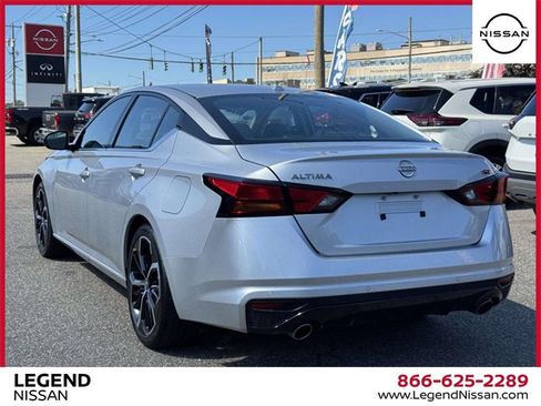 Certified 2023 Nissan Altima 2.5 SR image 5