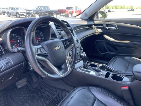 Used 2016 Chevrolet Malibu LTZ FWD image 9