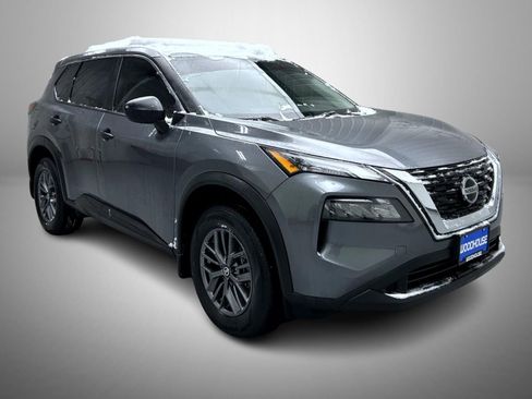 Used 2021 Nissan Rogue S image 3