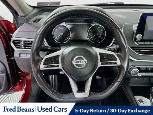 Used 2022 Nissan Altima 2.5 SR AWD/4WD image 16