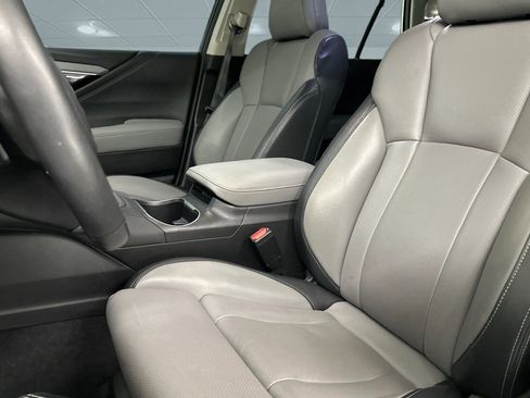 Used 2023 Subaru Outback Limited image 23