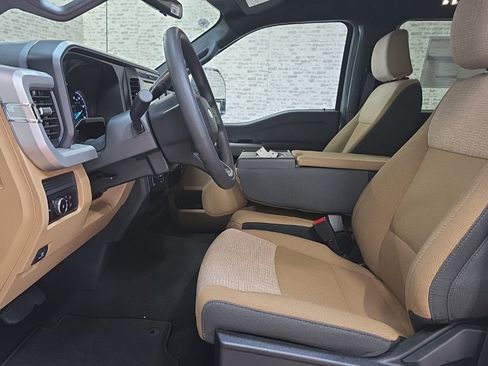 New 2026 Ford F250 XLT w/ FX4 Off-Road Package image 22
