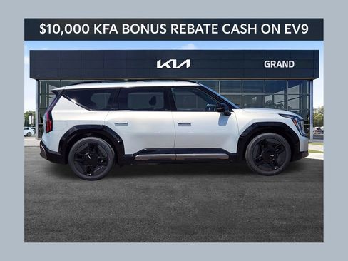 New 2026 Kia EV9 GT-Line AWD/4WD image 1