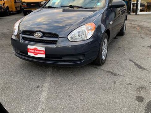 Used 2008 Hyundai Accent GS image 2