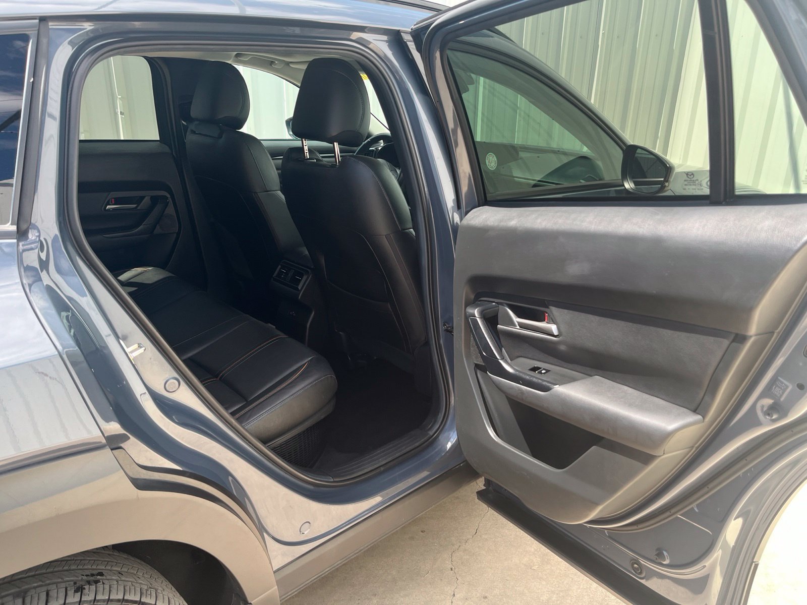 Used 2025 MAZDA CX-50 AWD 2.5 Hybrid w/ Premium Pkg image 14