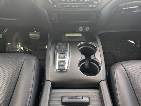 Used 2023 Honda Passport TrailSport image 23