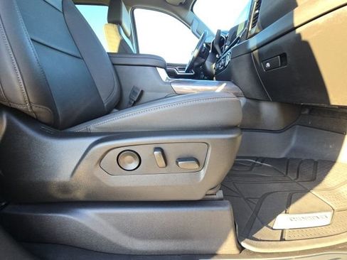 Used 2024 Chevrolet Silverado 2500 LTZ w/ LTZ Plus Package image 21