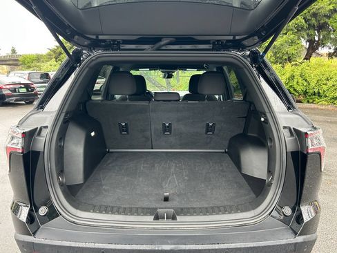 Used 2025 Chevrolet Equinox LT AWD/4WD image 23