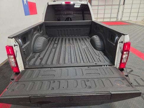 Used 2020 Ford F250 Lariat image 30