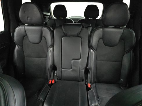 Used 2019 Volvo XC90 T5 R-Design w/ Advanced Package image 39